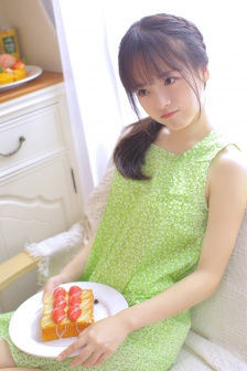 跳抖胸舞